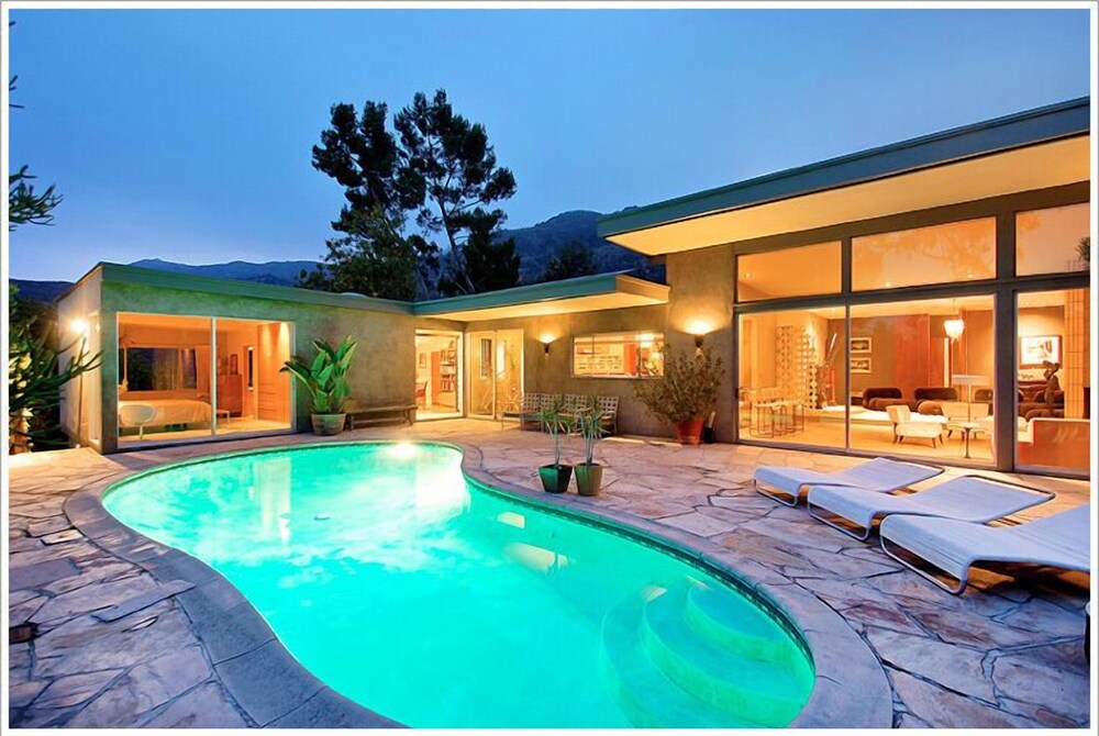 Mid Century Modern Glamour House In Los Angeles Hotel Rates Featured Image