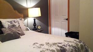 2 bedrooms, Internet, linens