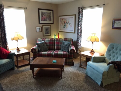 Hotels Near Creation Museum Kentucky Top 10 By Lovely House On The Corner Near Creation Museum And Ark Encounter