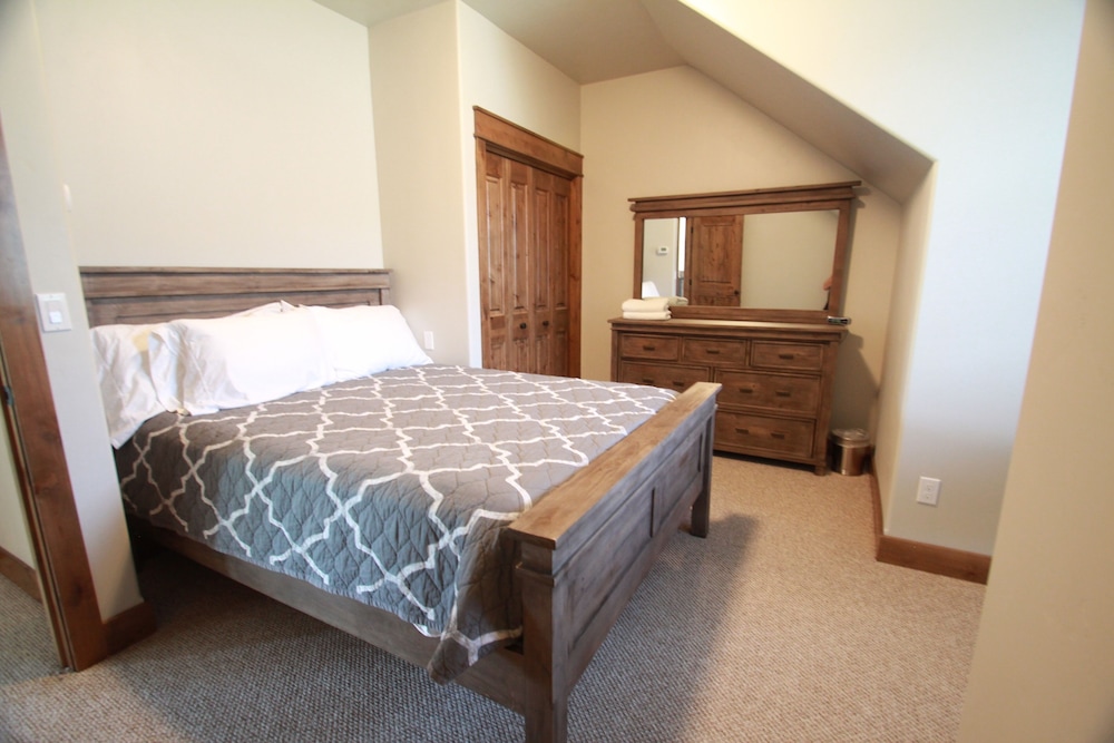 Lake House On Lake Blaine, Near Glacier NP and Whitefish Ski Resort