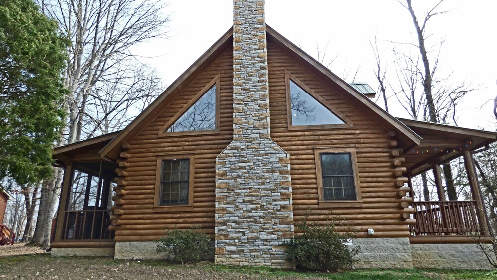 Beautiful Cabin on Barren River Lake in Bowling Green Best Rates