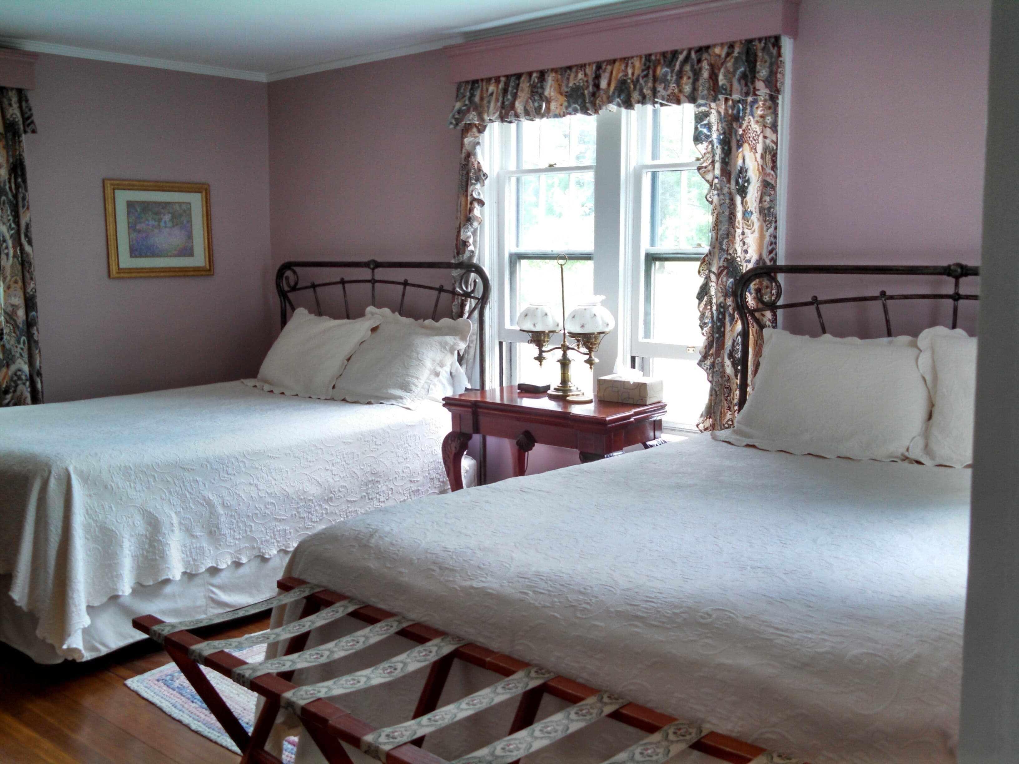 Walk to Downtown & Museums. Ski, sun & Fun! in Williamstown, United States
