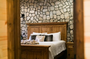 Luxury Cabin Adventure Awaits New Broken Bow Lake And Beavers