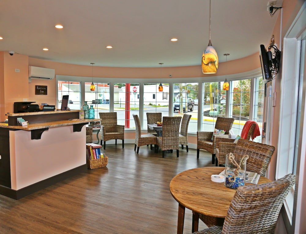 Riverview Inn - Colonial Beach in Colonial Beach | Best Rates & Deals