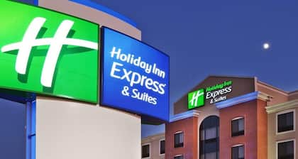 Holiday Inn Express & Suites Chalmette - New Orleans S, an IHG Hotel