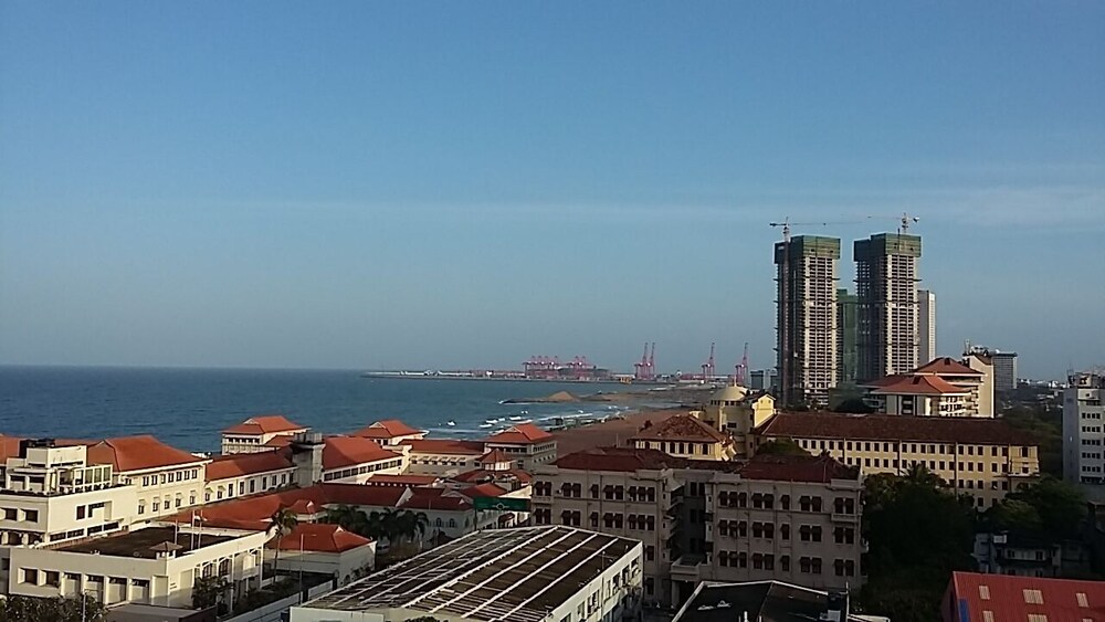 Emperor Residence In 5 Cinnamon Grand Hotel Complex Galle Face Ccolombo 3 In Colombo Hotel Rates Reviews On Orbitz