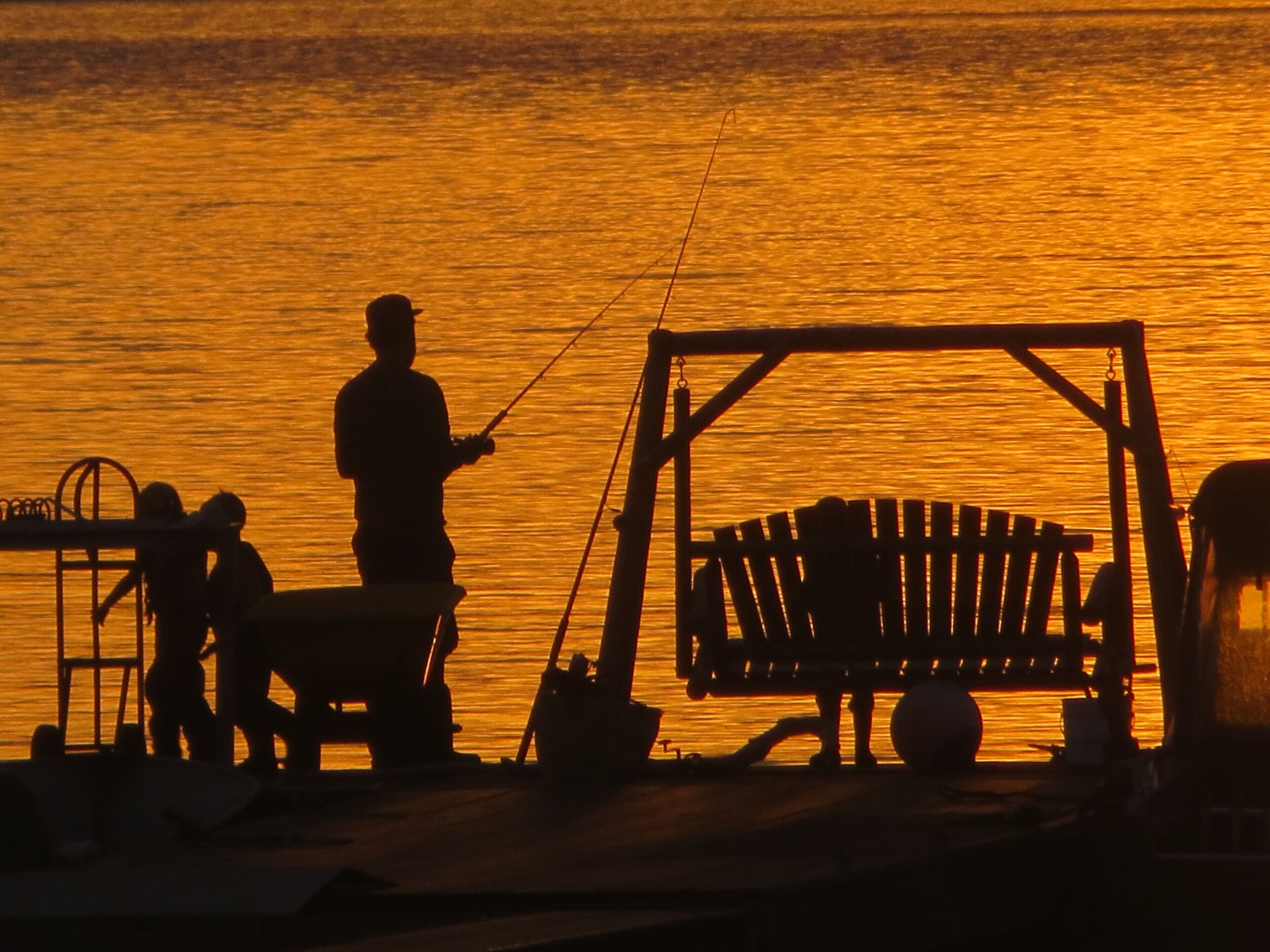 Angler's Dream. Waterfront Home. Rental Boat. Sleeps 11 Angler's Dream. Waterfront Home. Rental Boat. Sleeps 11