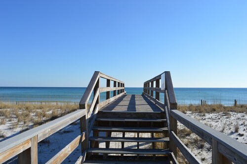 Navarre Beach Hotels From 125 Hotel Deals Beachview Gulf Side 2 Bedroom Bath Condo