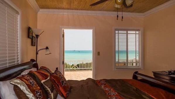 3 bedrooms, iron/ironing board, WiFi, linens