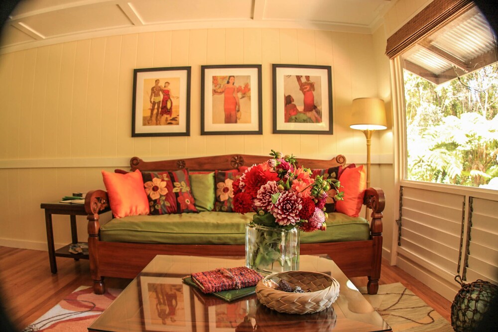 Experience Old Style Hawai I In Volcano Hotel Rates Reviews On Featured Image