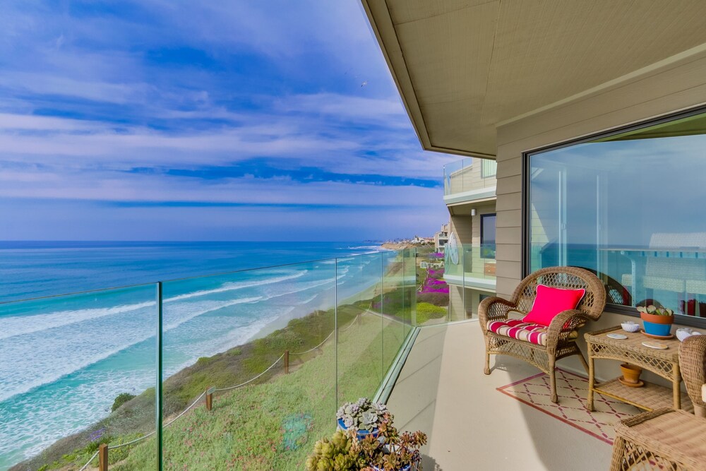 Work-Friendly Oceanfront Condo with Pool and Spa Access SURF25 by RedAwning  in Solana Beach | Best Rates u0026 Deals on Orbitz