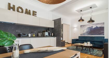 Acropolis Executive Suite
