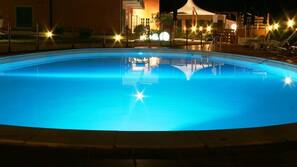 Piscina all'aperto