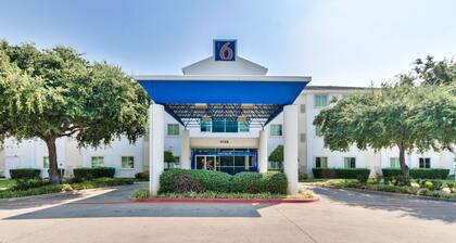 Best Cheap Hotels in Lewisville from $62 | Hotels.com