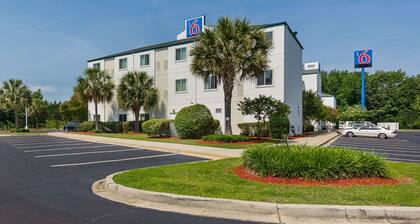 Motel 6 Columbia, SC - Fort Jackson Area
