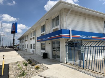 Motel 6 Fort Wayne, IN
