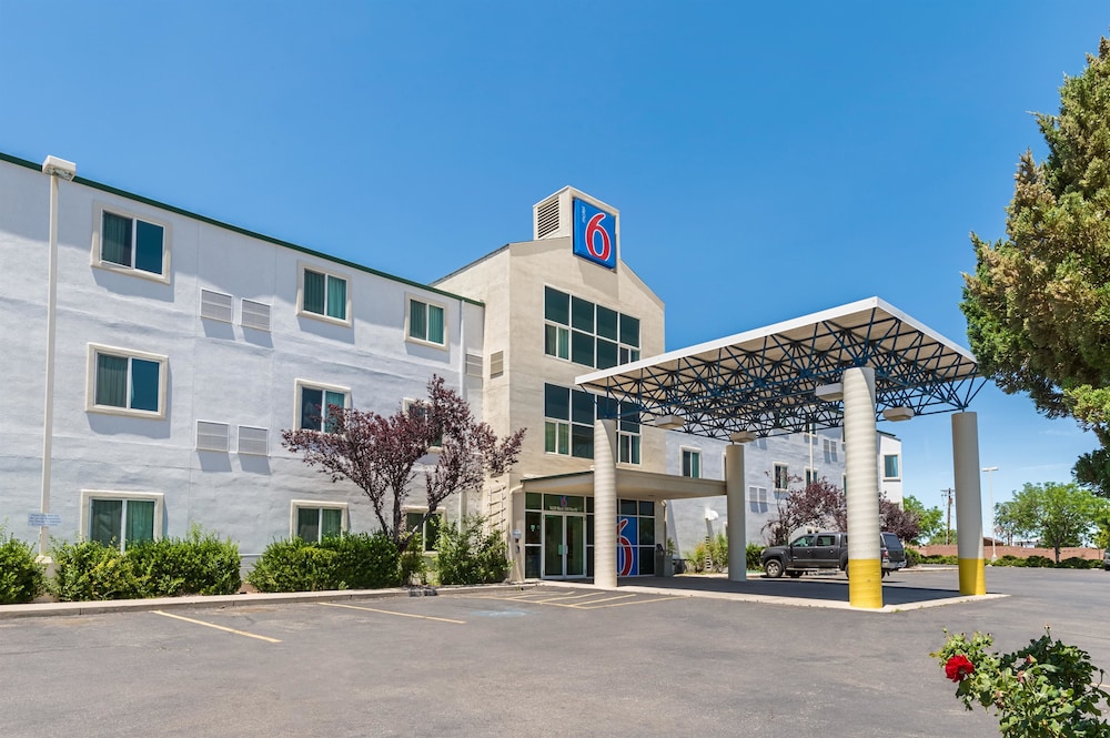 Promo [90% Off] The Motel 6 Moab United States | Hotel Book 2 Rooms