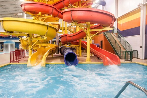 Minot Waterpark Hotels Cheap Hotels With Water Parks Travelocity