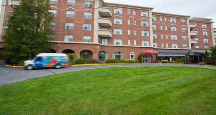 Hampton Inn & Suites Stamford