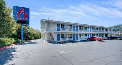 Motel 6 Bellingham, WA