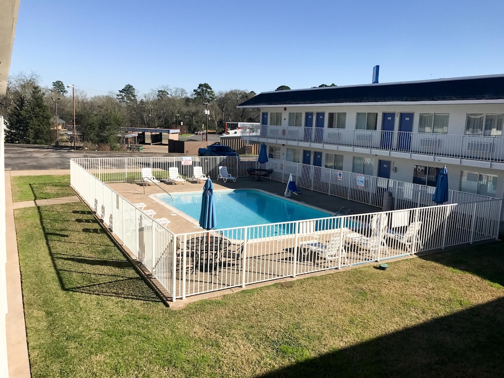 Motel 6 Lufkin, TX in Lufkin Best Rates & Deals on Orbitz
