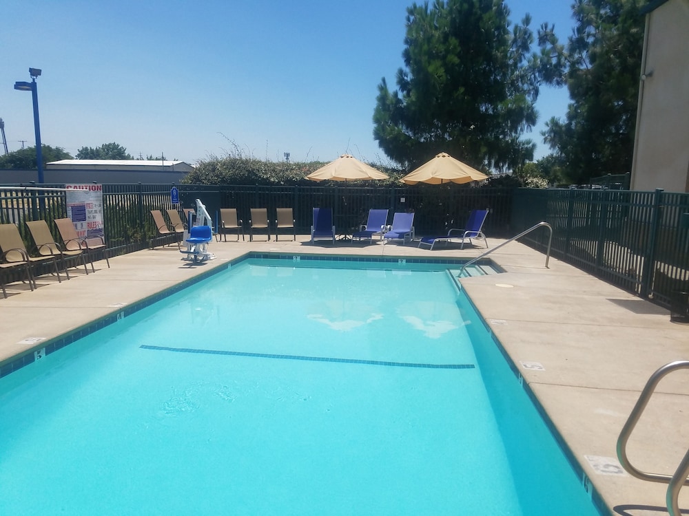 Quality Inn Yuba City/Marysville in Yuba City Best Rates & Deals on