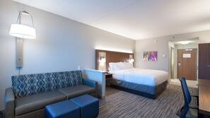 Hypo-allergenic bedding, in-room safe, desk, blackout drapes