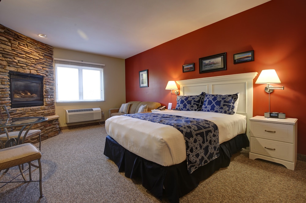The Weathervane Inn, Muskegon 84 Room Prices & Reviews Travelocity