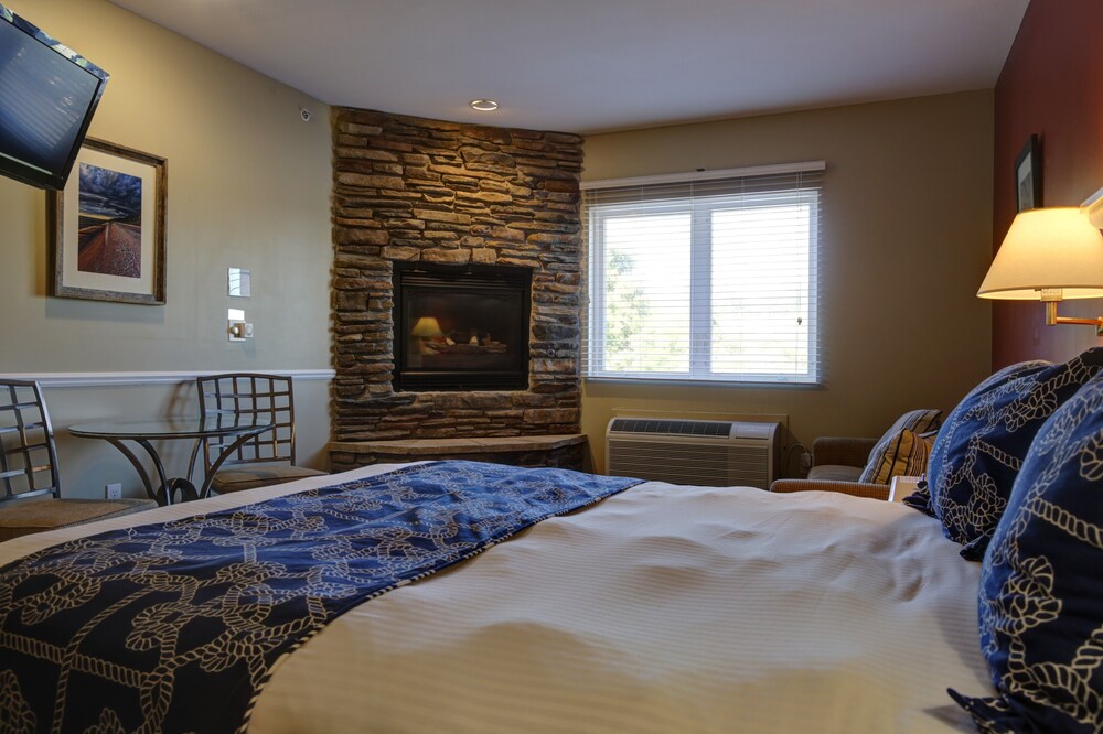 The Weathervane Inn in Montague Best Rates & Deals on Orbitz