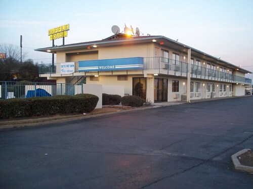 Great Place to stay Skyline Inn near Conway 