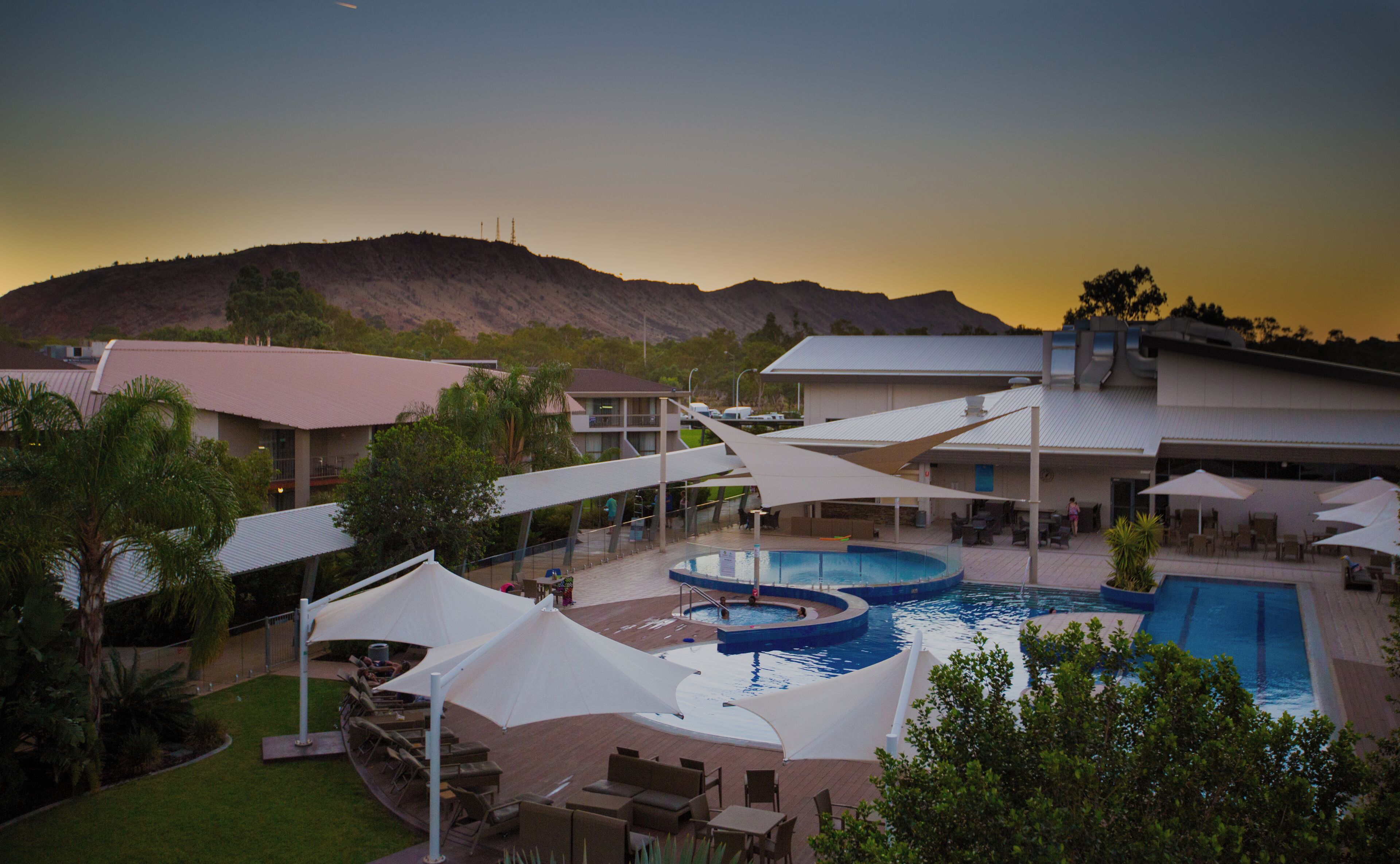 Crowne Plaza Alice Springs Lasseters