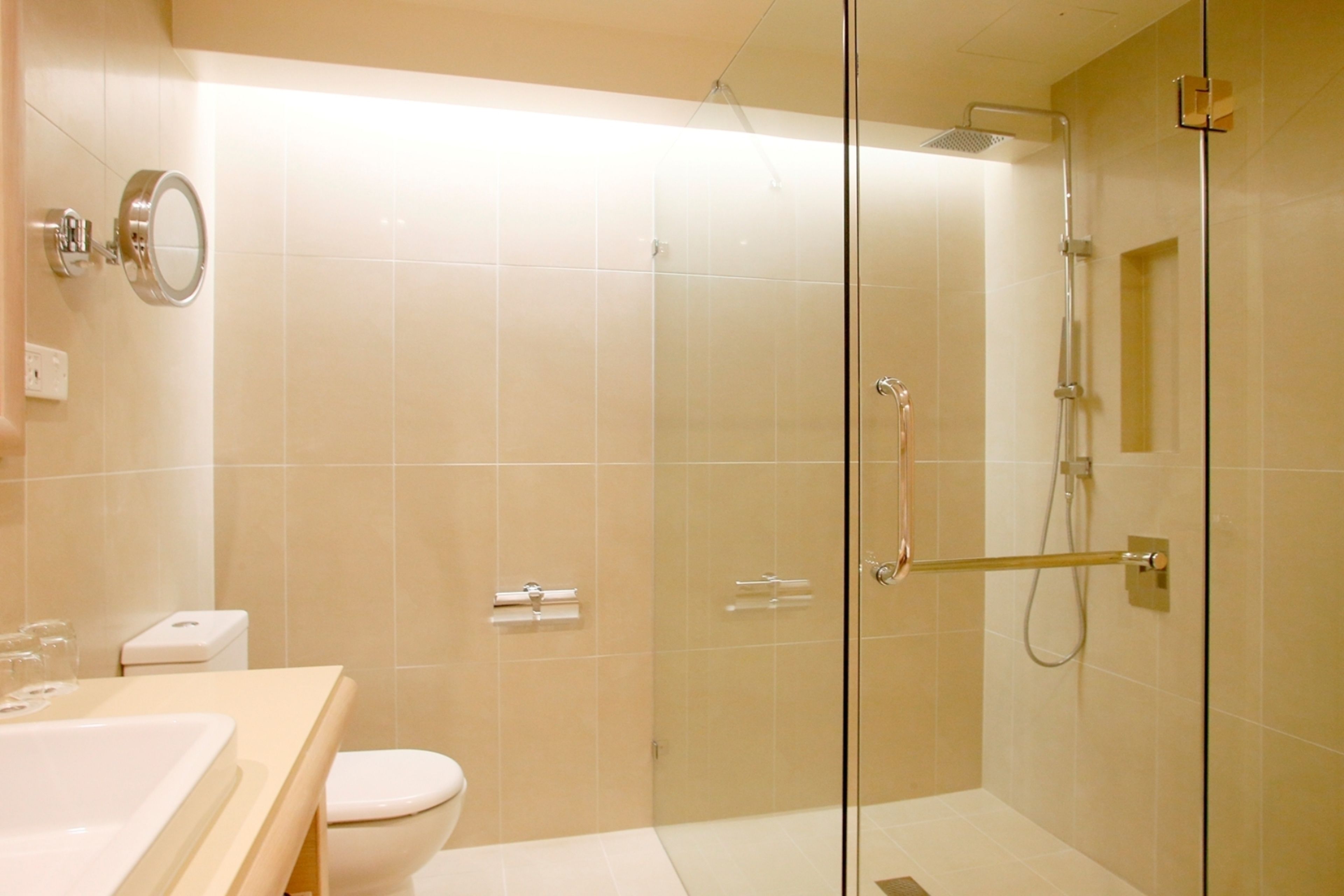 Crowne Plaza Alice Springs Lasseters