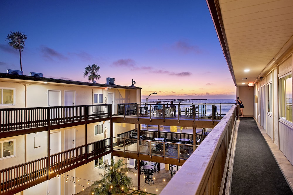 Book Ocean Beach Hotel, San Diego Room Deals Hotwire