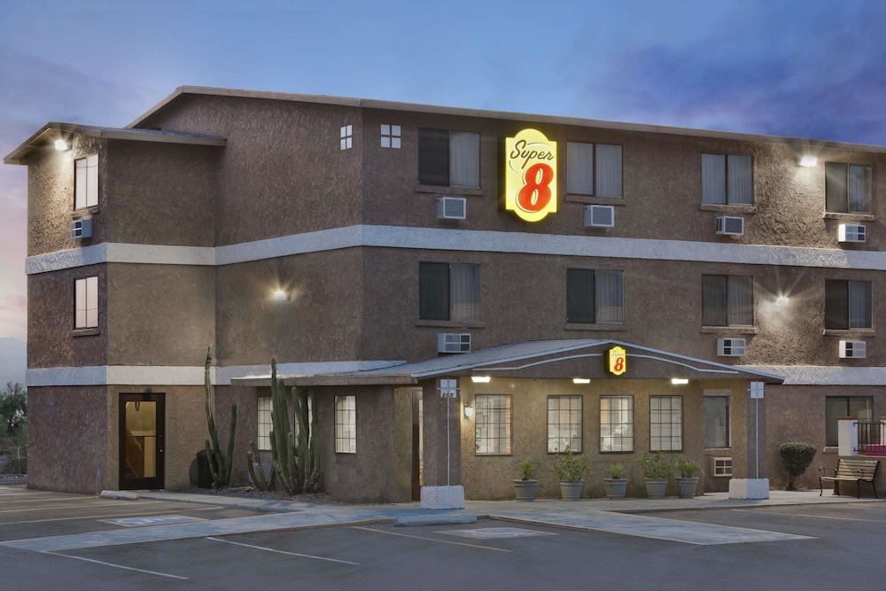 Super 8 By Wyndham Lake Havasu City Lake Havasu City - 