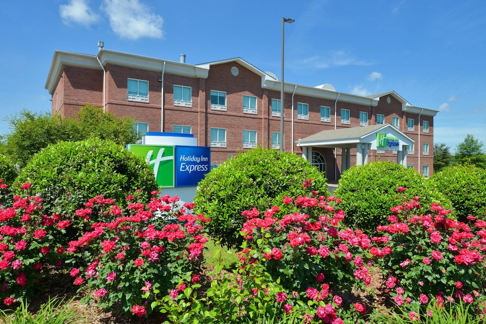 Holiday Inn Express Campbellsville In Campbellsville Hotel - 