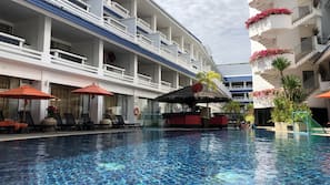 2 outdoor pools, pool umbrellas, pool loungers