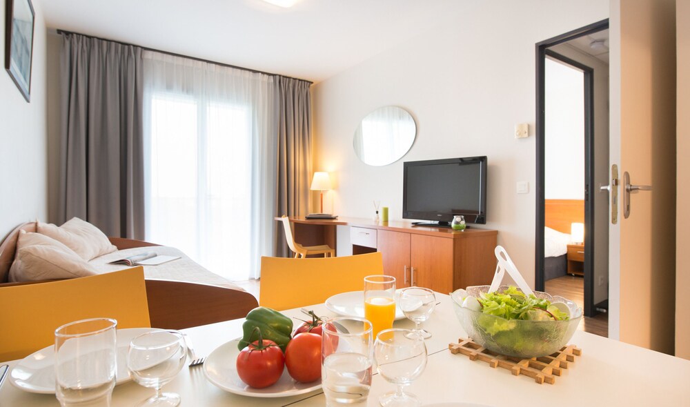Zenitude Hotel Residences Les Portes De L Ocean In Saint Nazaire Hotel Rates Reviews On Orbitz