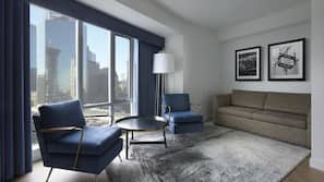 1 bedroom, premium bedding, desk, laptop workspace