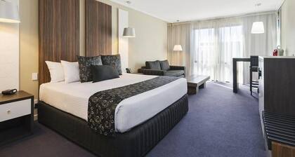 Quality Hotel Taylors Lakes