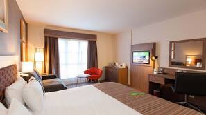 Premium bedding, in-room safe, desk, iron/ironing board