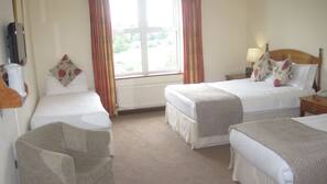 Desk, iron/ironing board, free WiFi, linens