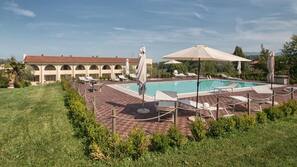 Piscina stagionale all'aperto