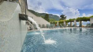 Seasonal outdoor pool, pool loungers