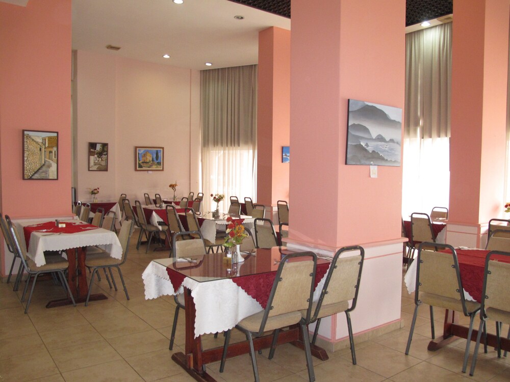 Flamingo Beach Hotel: 2019 Room Prices $69, Deals & Reviews | Expedia