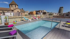 Sæsonbestemt udendørs pool