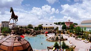4 outdoor pools