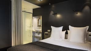 Minibar, in-room safe, individually furnished, desk