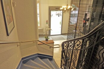 Prado Republique Vacations 2019 Package Deals To Prado - 