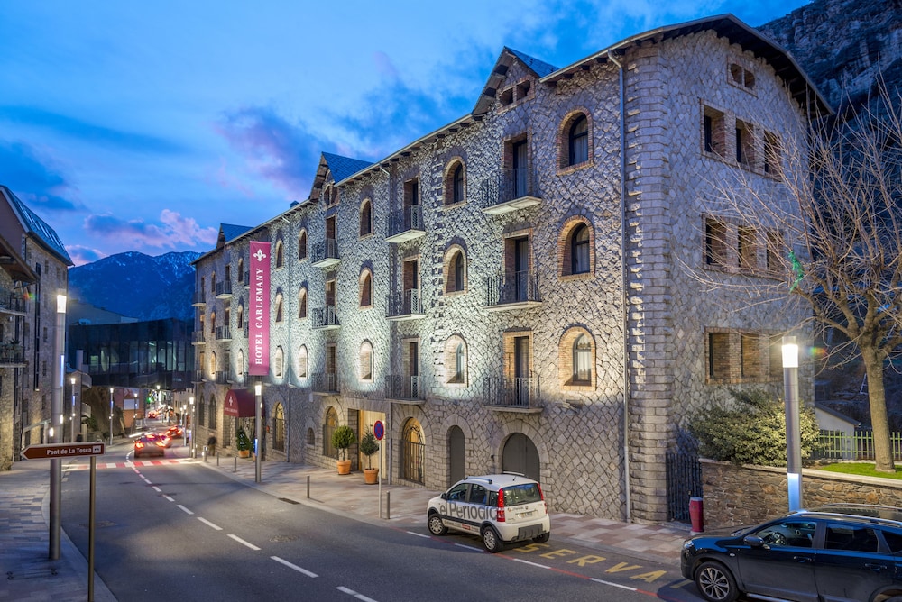 Aerial view, Hotel SPA Termes Carlemany