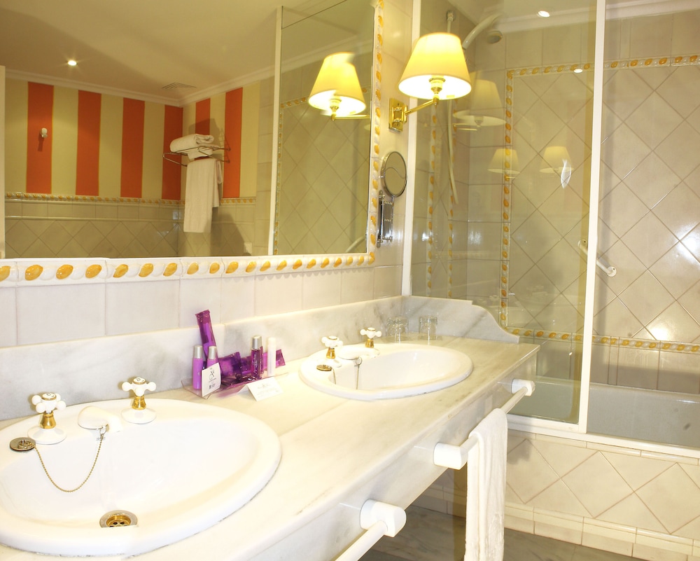 Hotel Alcazar De La Reina In Carmona Hotel Rates Reviews On Orbitz